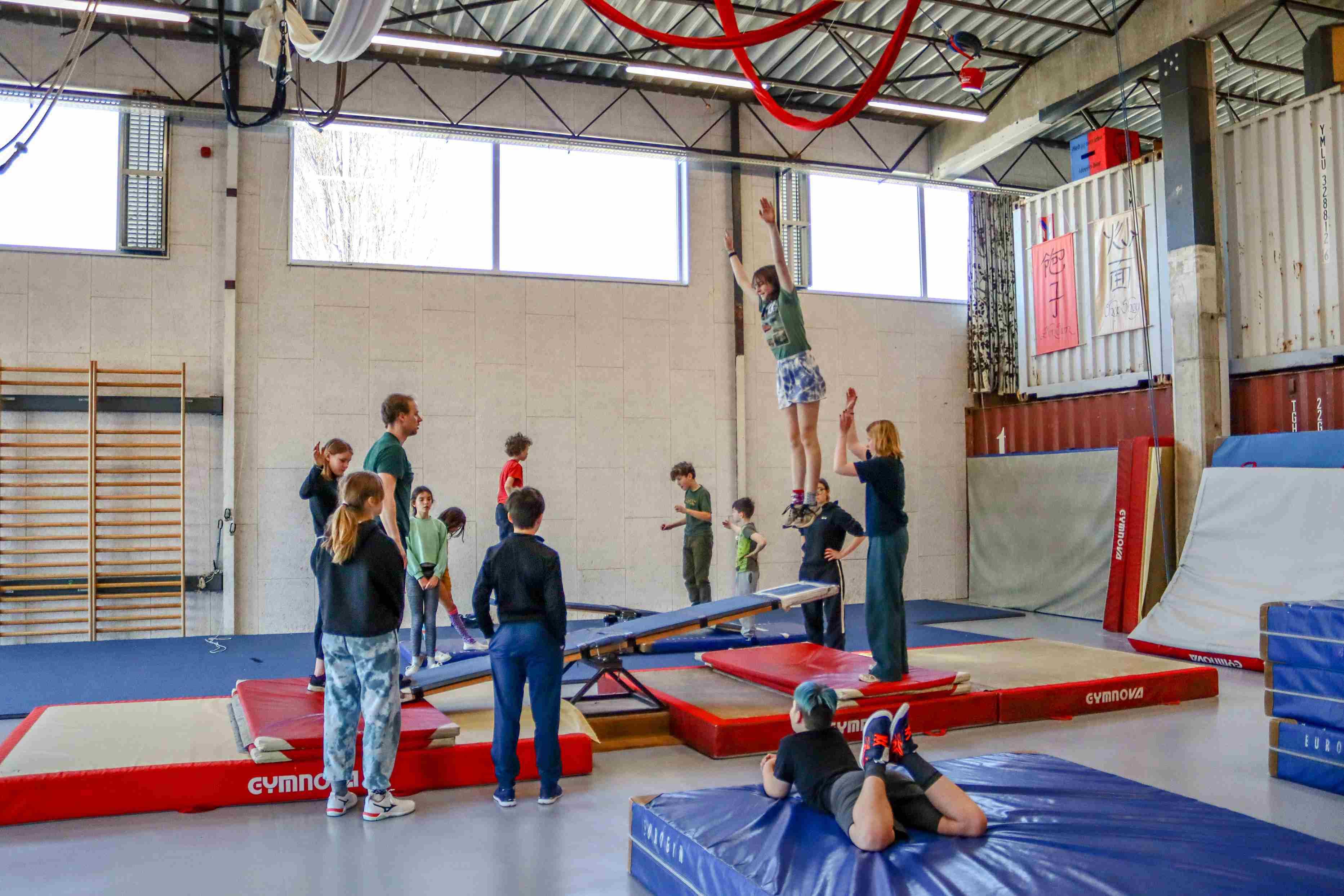 Bascule les Bascule springen bij Circolito